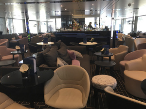 Horizon Bar and Lounge